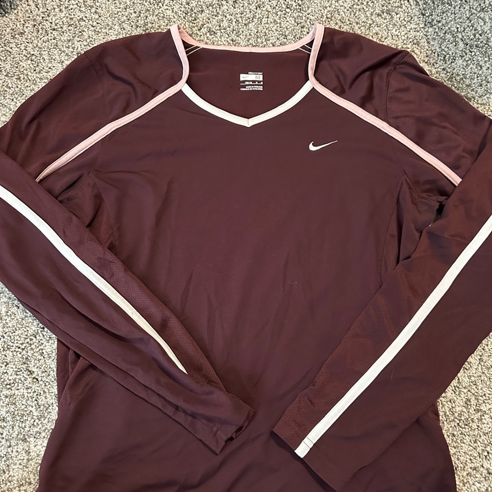 Nike sport top